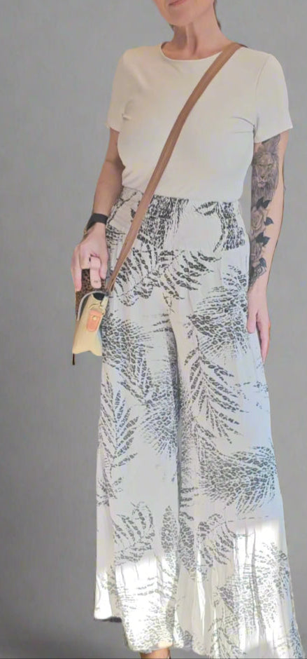 Leaf Print Wide leg Trousers